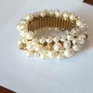 Anthropologie Cream Pearl and Gold Bracelet